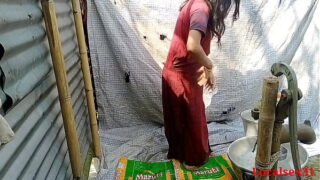 Desi Horny Auntie Bathroom sex In Outdoor With Nephew Video